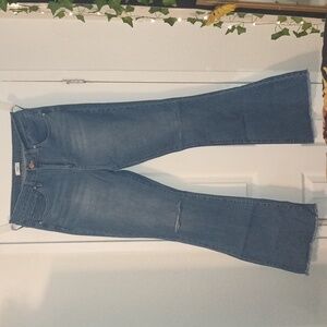 YMI, Juniors Size 15/32, Medium Light Denim, Relaxed Curvy Flared Leg